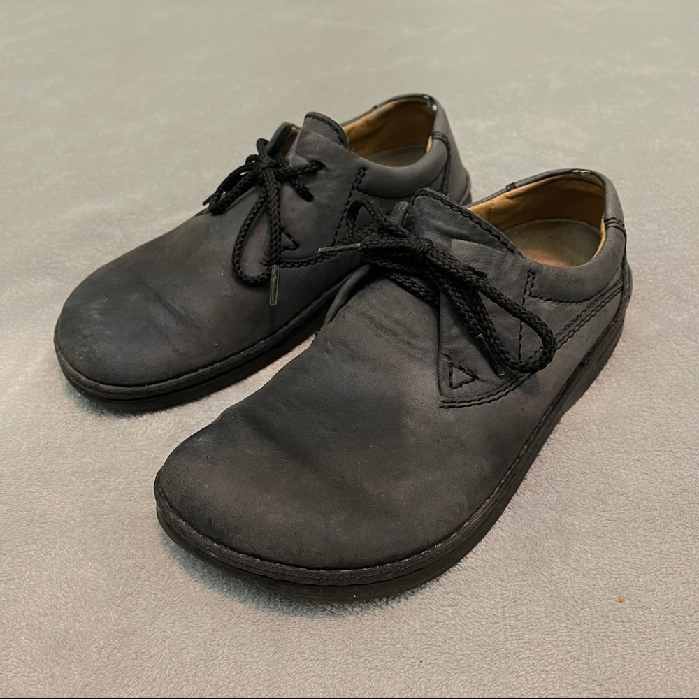 Birkenstock Women’s 39.5 US 8 Gray Leather Closed Toe Lace Up Shoe